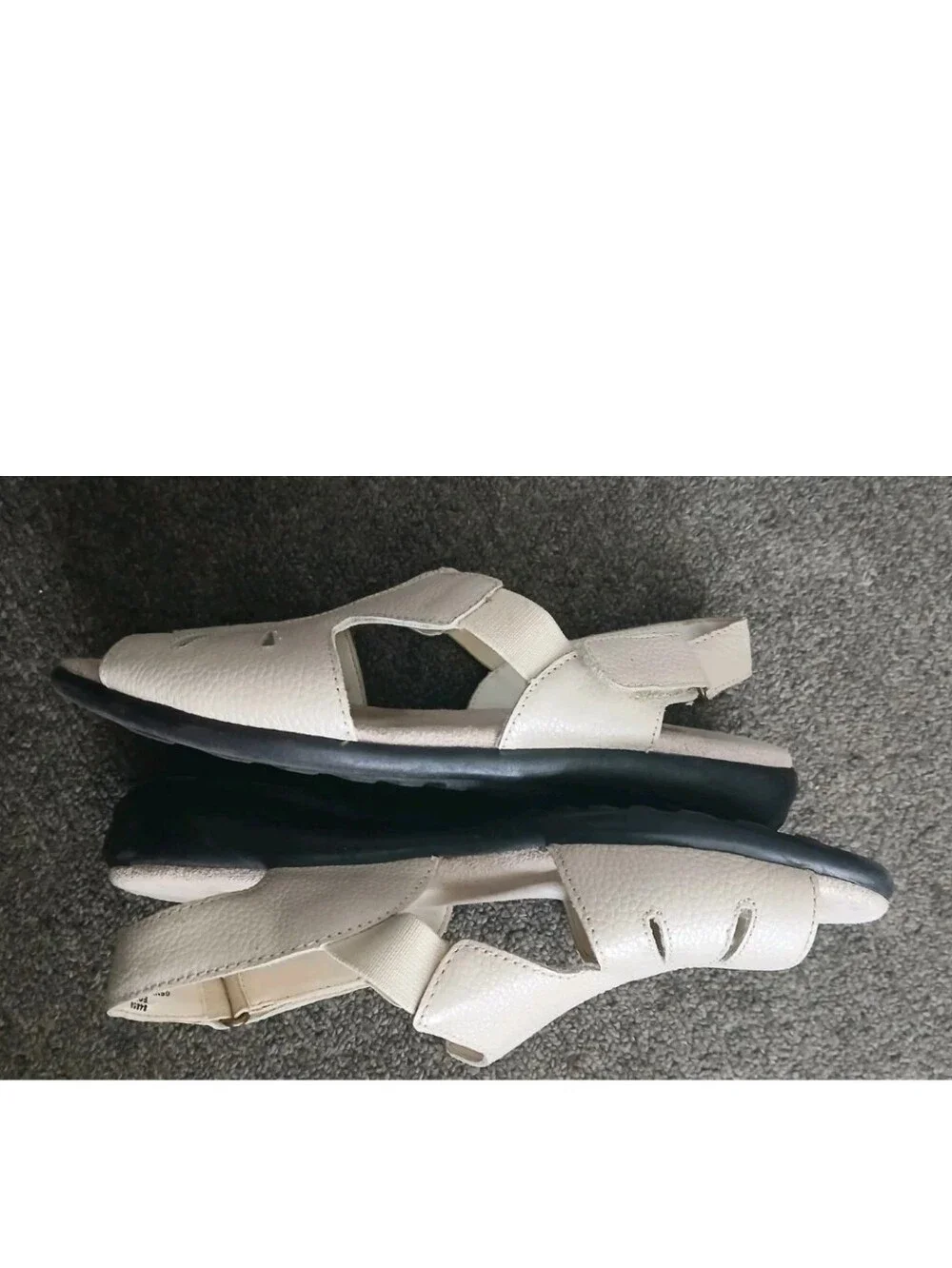 Mushrooms Womens Casual  Comfort Sandals Size 6.5W  Cream.